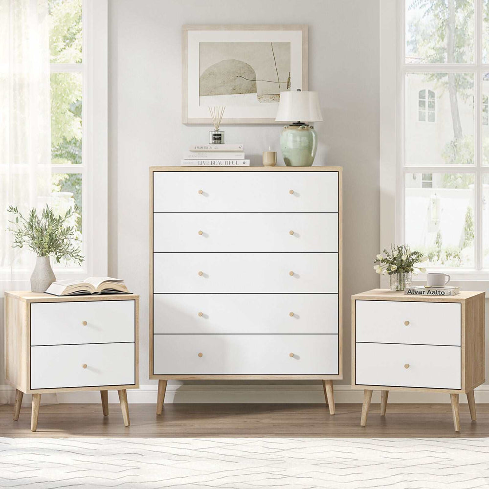 Scandinavian-style Adriana 5 drawers chest of drawers dresser with 2 bedside tables in oak-effect finish.