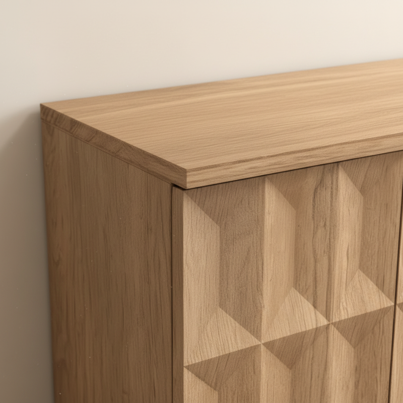 Close-up of top surface and upper edge detail