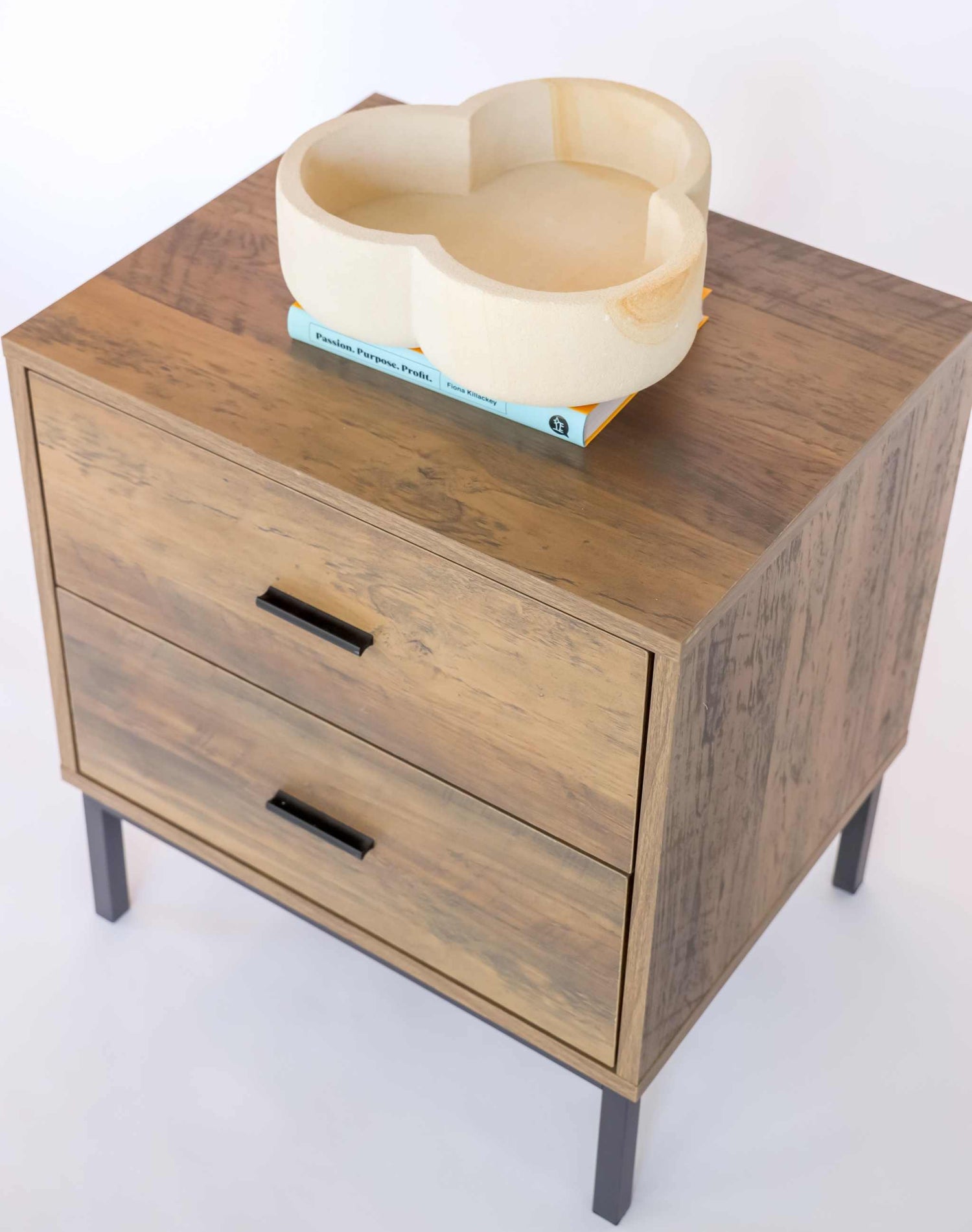 MerryLuk Bronx Chest of 5 Drawers Dresser Nightstand Set