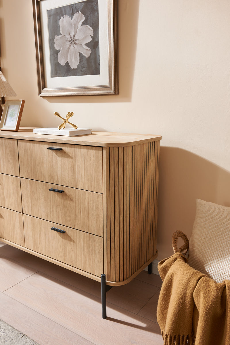 Ayla Fluted 6-Drawer Lowboy – Modern Bedroom Dresser